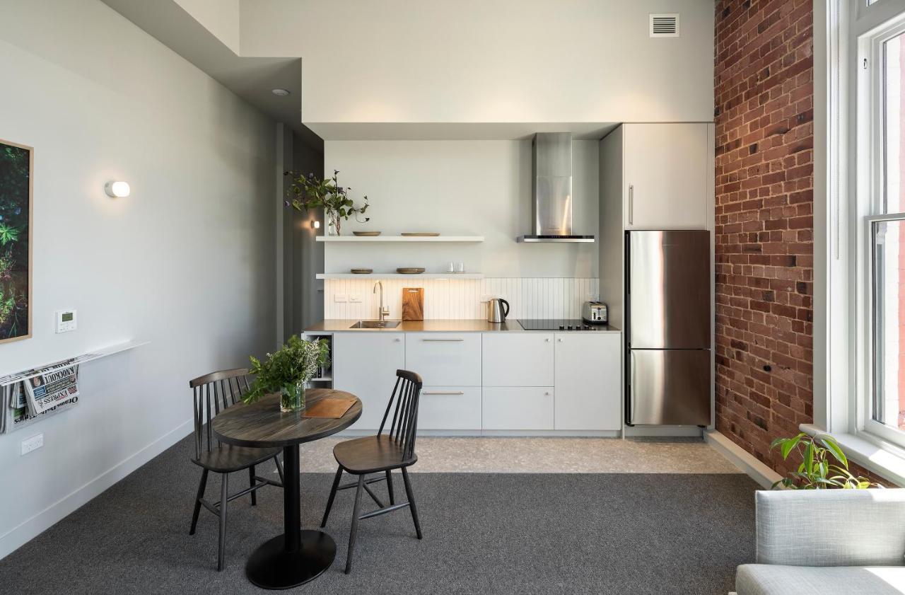 The Chamberson Otel Dunedin Dış mekan fotoğraf A kitchen in a student apartment at the University of Melbourne