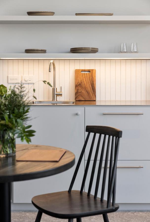 The Chamberson Otel Dunedin Dış mekan fotoğraf A kitchen with a cutting board